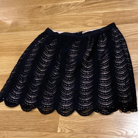 Club Monaco skirt. Women’s size 2. - Picture 1 of 3